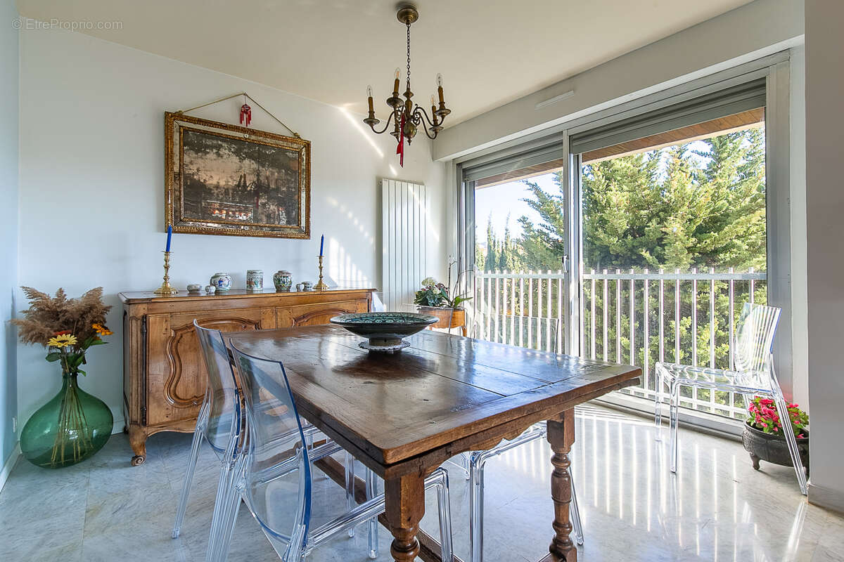 Appartement à MARSEILLE-9E