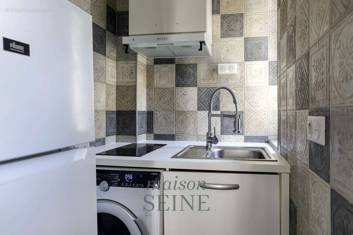 Appartement à PARIS-7E