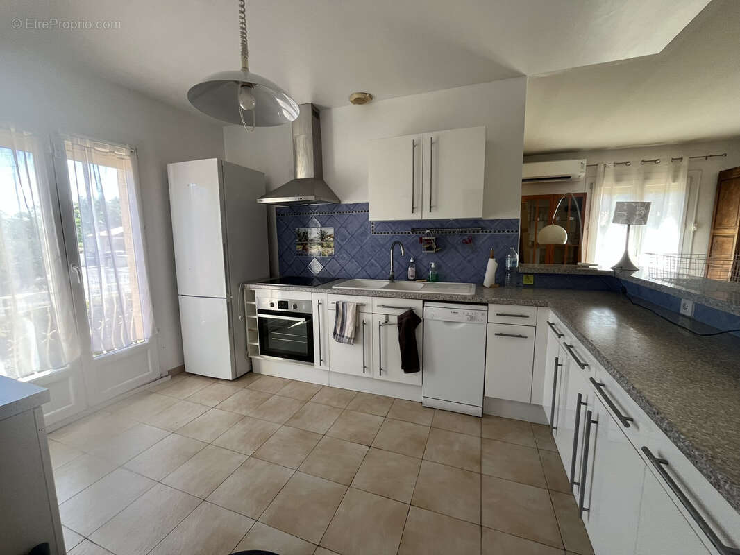 CABESTANY   Rare sur le marché : Villa 3 faces 110 m2 de plain-pied avec garage en sous-sol de 87 m2 - photo 5