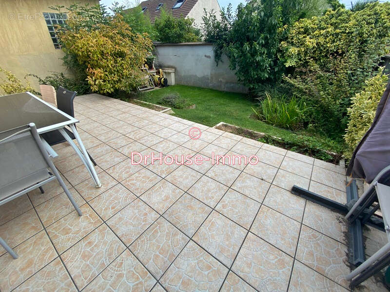 Maison à TREMBLAY-EN-FRANCE