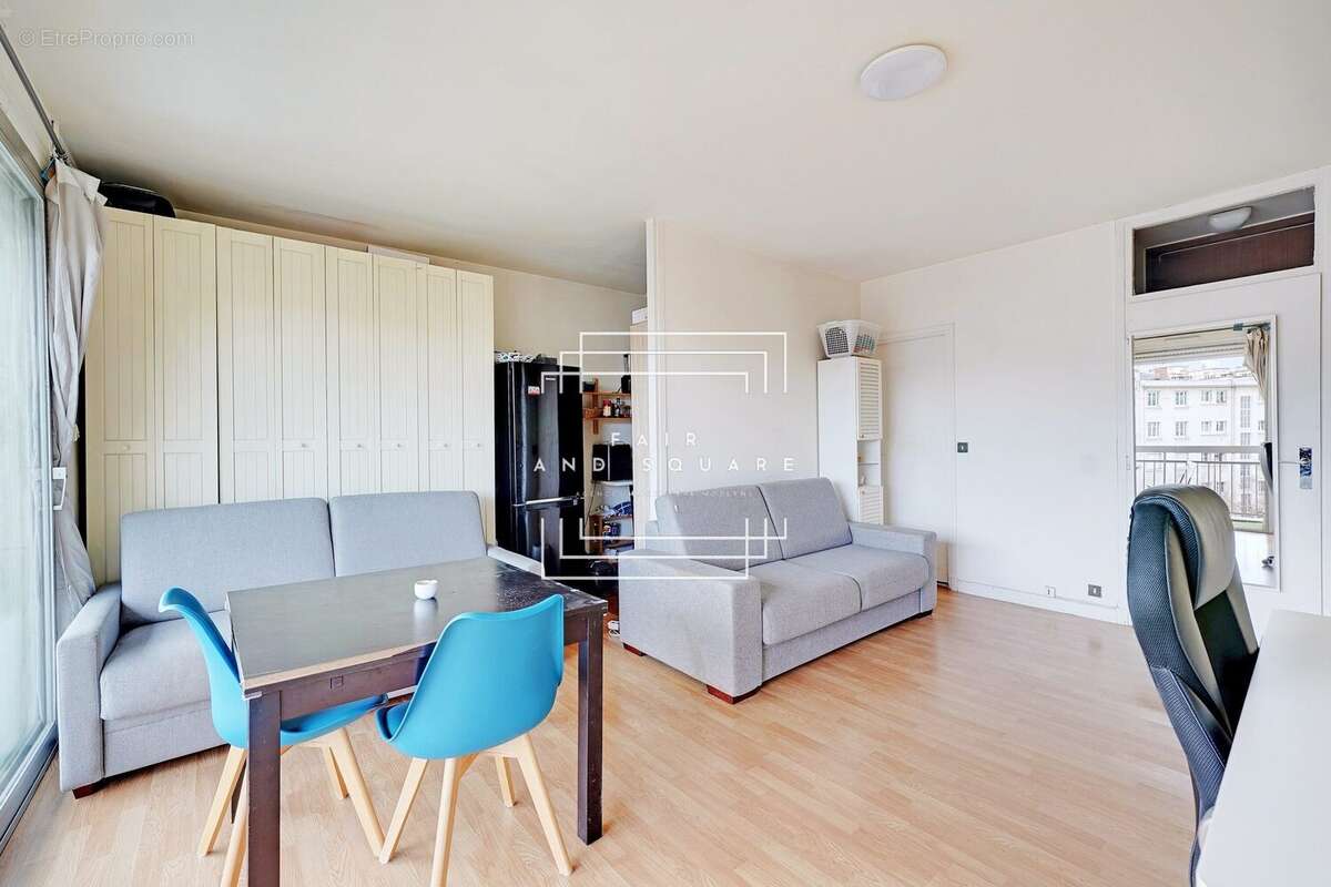 Appartement à NEUILLY-SUR-SEINE