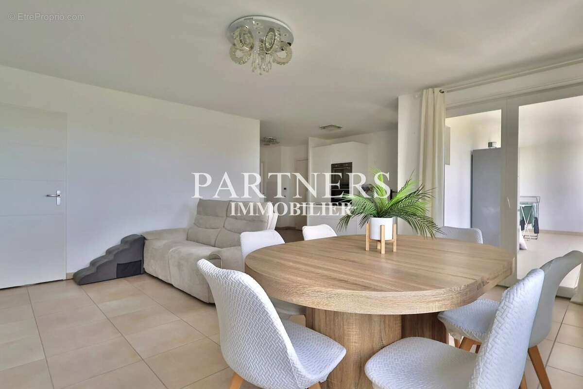 Appartement à MARSEILLE-14E