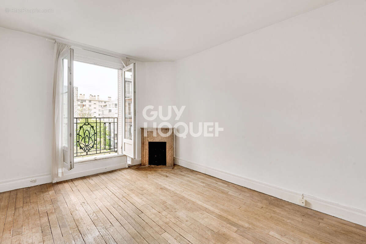 Appartement à PARIS-15E