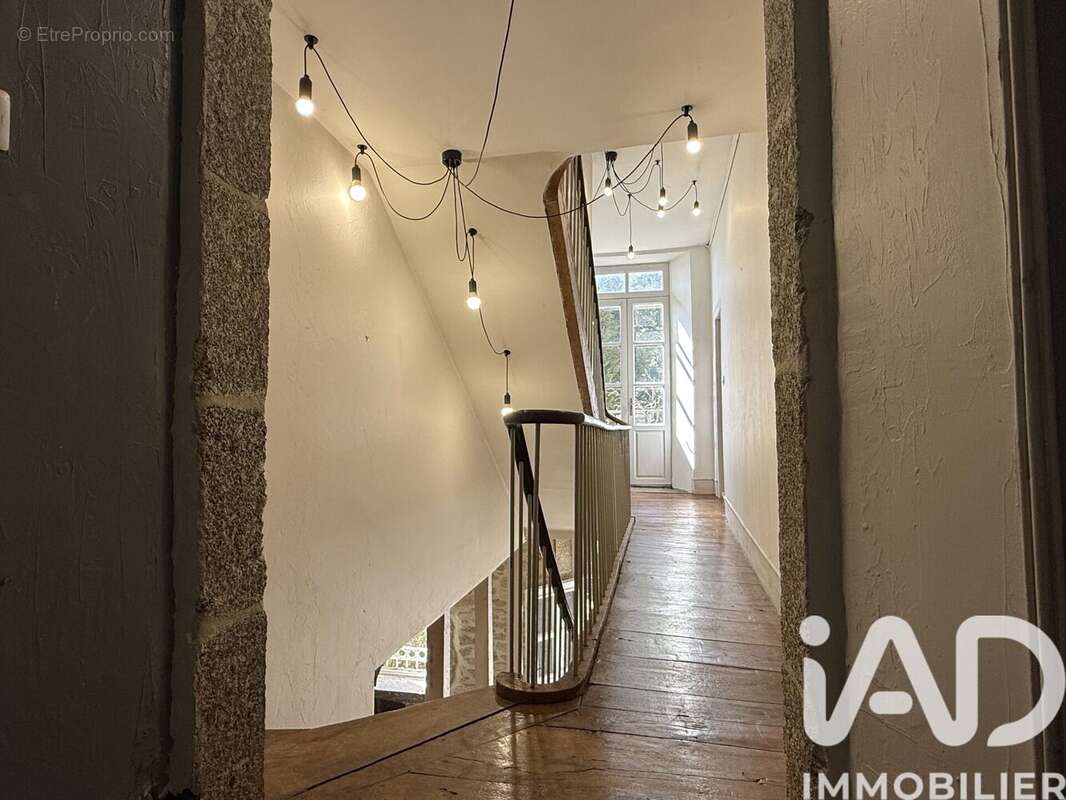 Maison 344 m² à Graissac  - photo 8