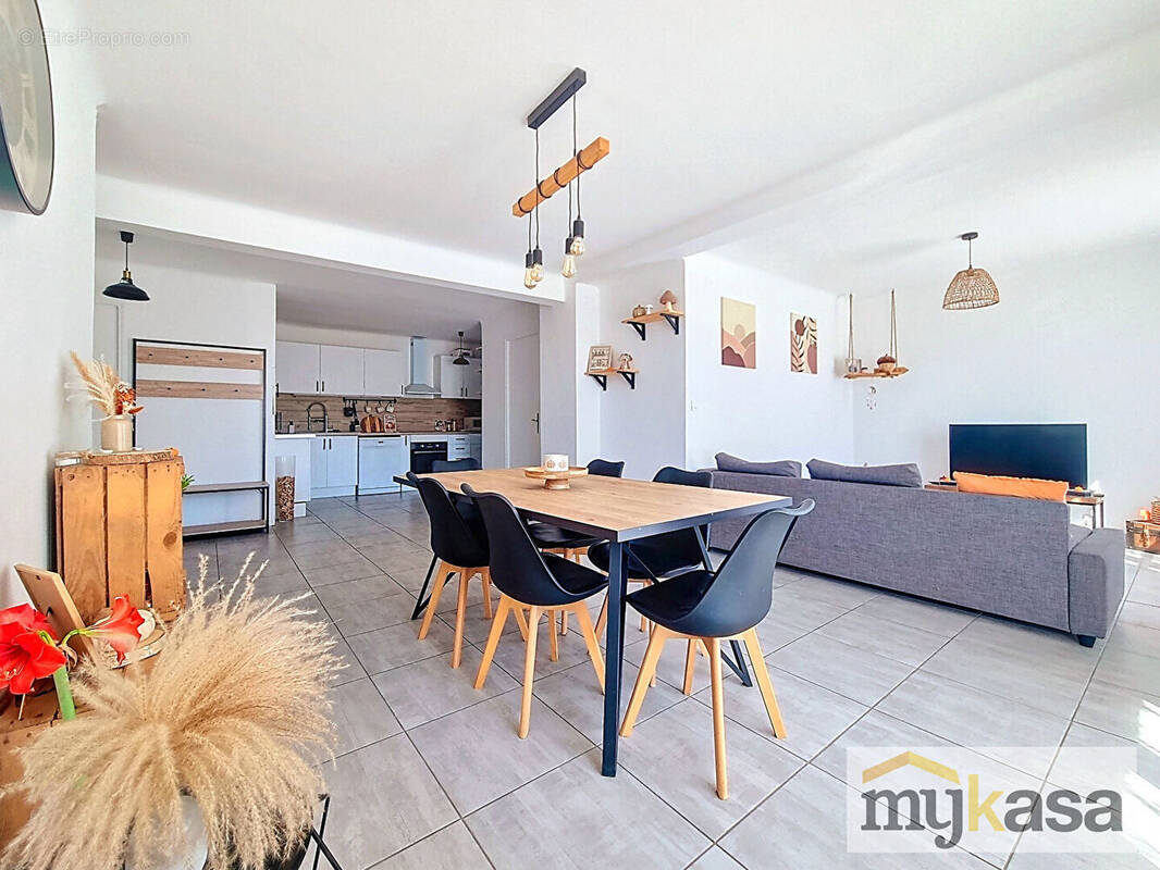 Appartement à PORT-DE-BOUC