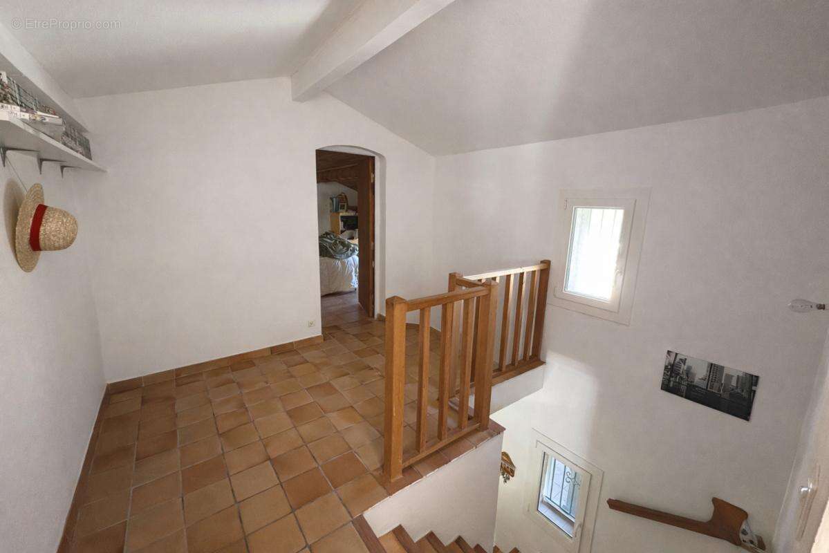 Maison à CUERS