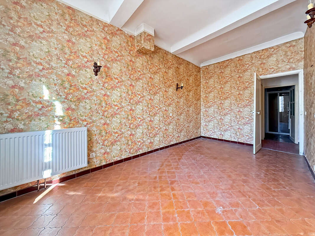 Maison à SAINT-CANNAT