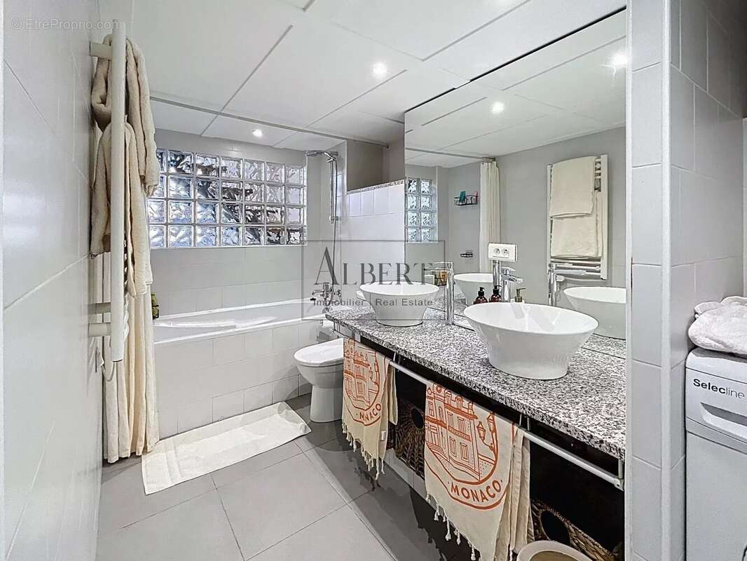 Appartement à VILLEFRANCHE-SUR-MER