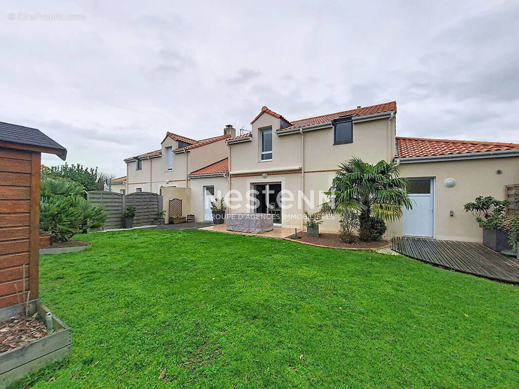 Maison à SAINTE-LUCE-SUR-LOIRE