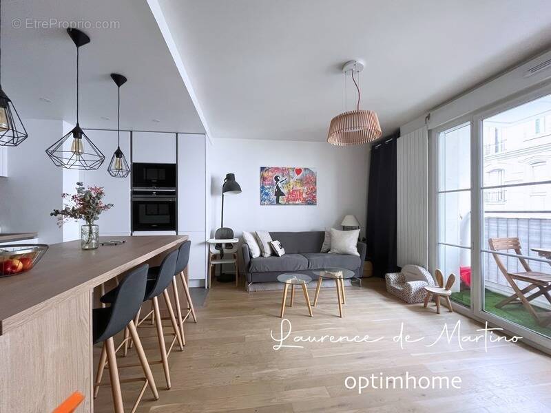 Appartement à LA GARENNE-COLOMBES