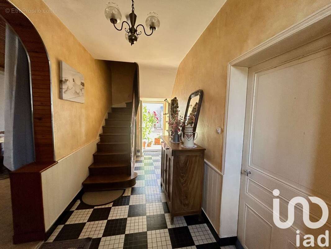 Photo 6 - Maison à ALLONNES