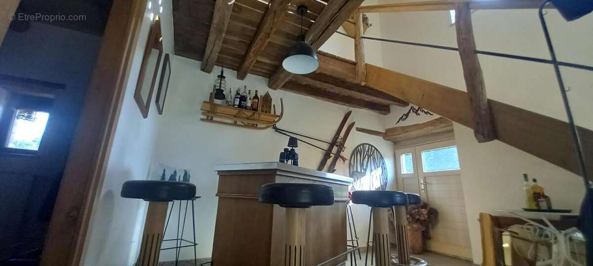 Ferme de caractére avec gîte entierement rénovés et étang de 4 hectares - photo 7