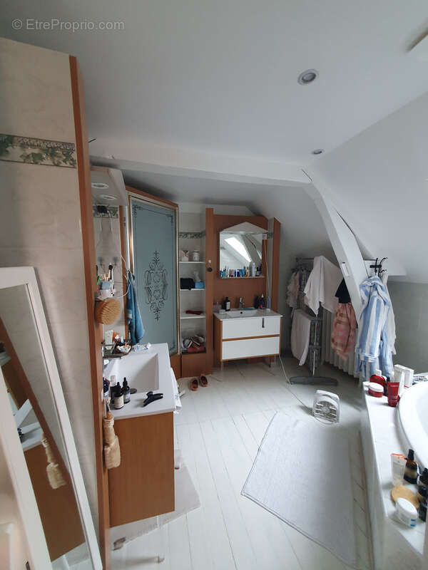 Maison à CORMEILLES