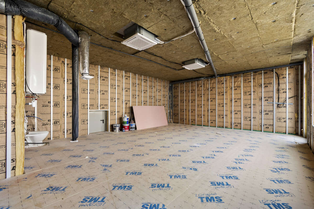 Local Commercial Neuf à Versailles Chantier   50 m2 - photo 3