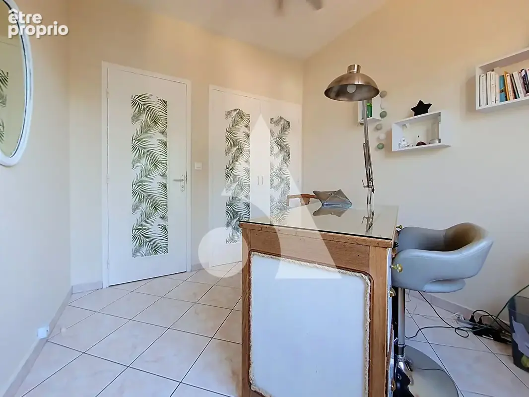 Maison agde t5 + piscine + garage + local commercial - photo 13