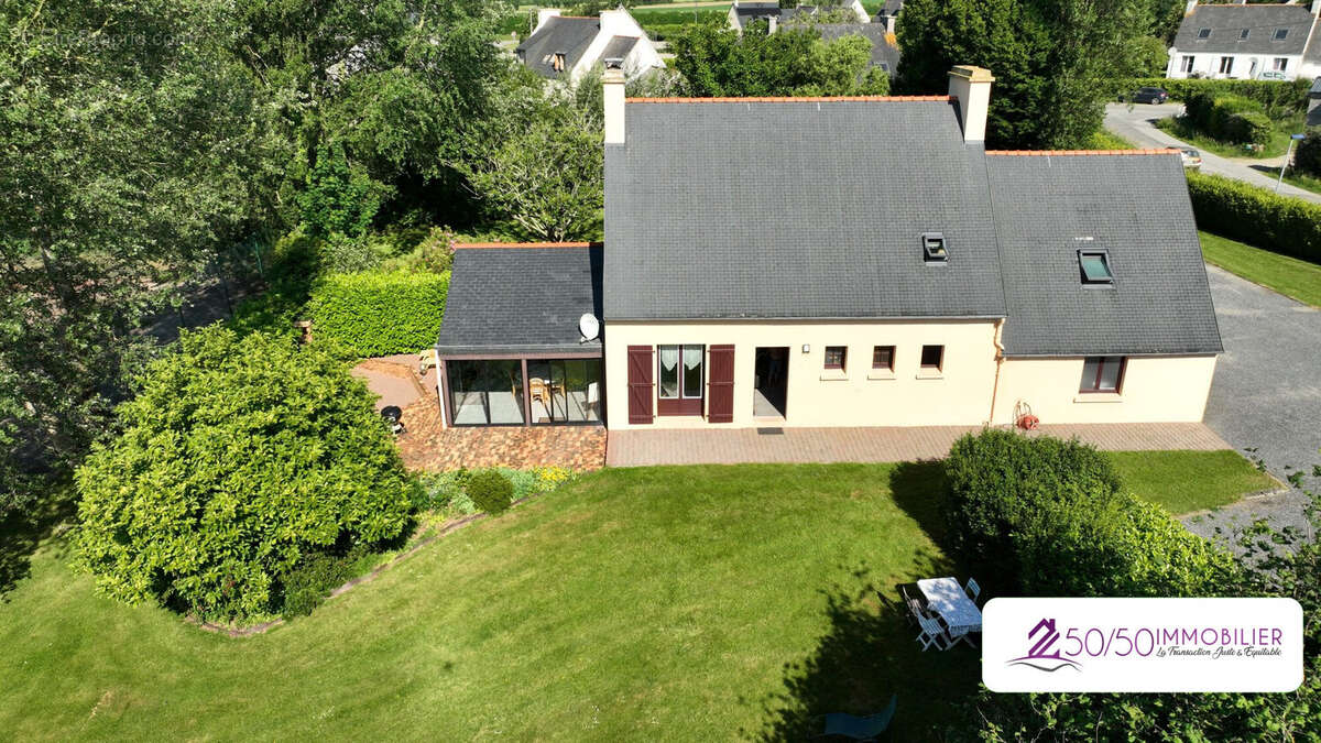 Maison 164 m² à Kernilis  - photo 3
