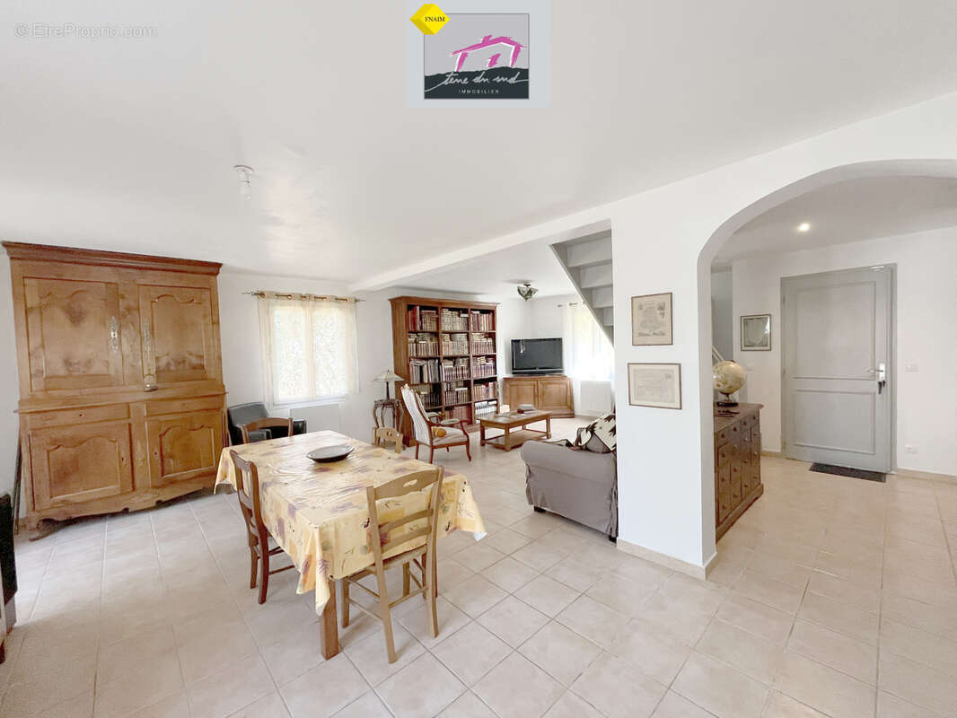 Grande Maison Familiale au Cœur de la Pinède - photo 2