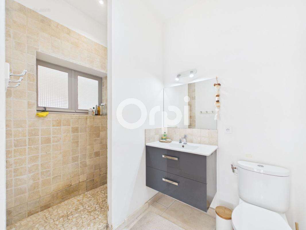 Villa individuelle - plain-pied + dependance - piscine / terrasses neuves - jardin clos - calme et sans vis-a-vis - proche villa - photo 10
