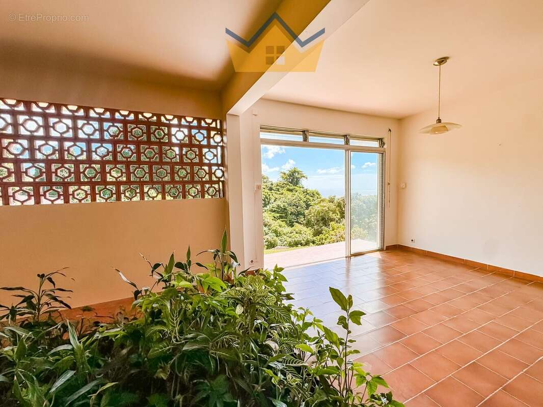 Maison à SCHOELCHER