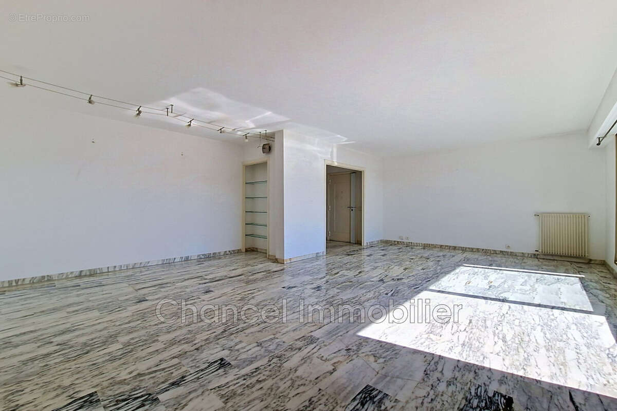 Appartement 111 m² à Antibes  - photo 3
