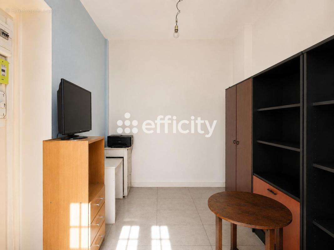 Locaux/Biens immobiliers - photo 7