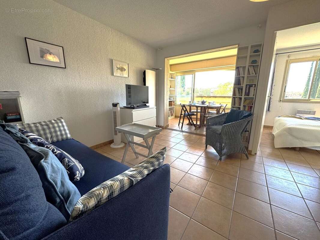 Appartement à LA LONDE-LES-MAURES