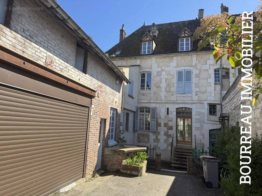 Appartement à JOIGNY