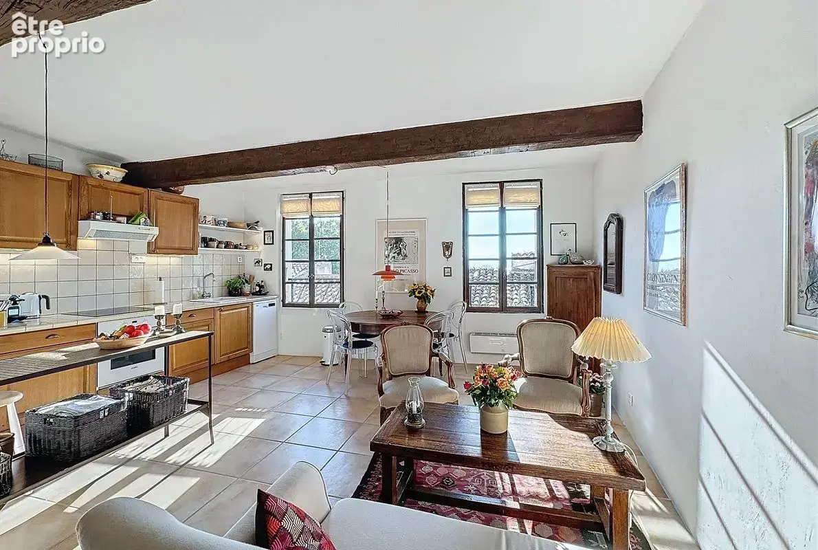 Maison de village de 175m2 avec terrasse. - photo 5