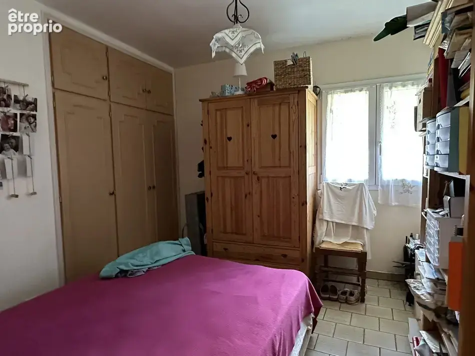 Jolie Maison avec dépendances et terrain - photo 10