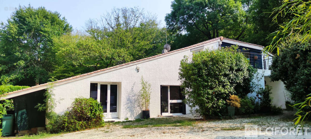 Maison - Golf St Sulpice et Cameyrac - 5 chambres - 196m² - photo 16
