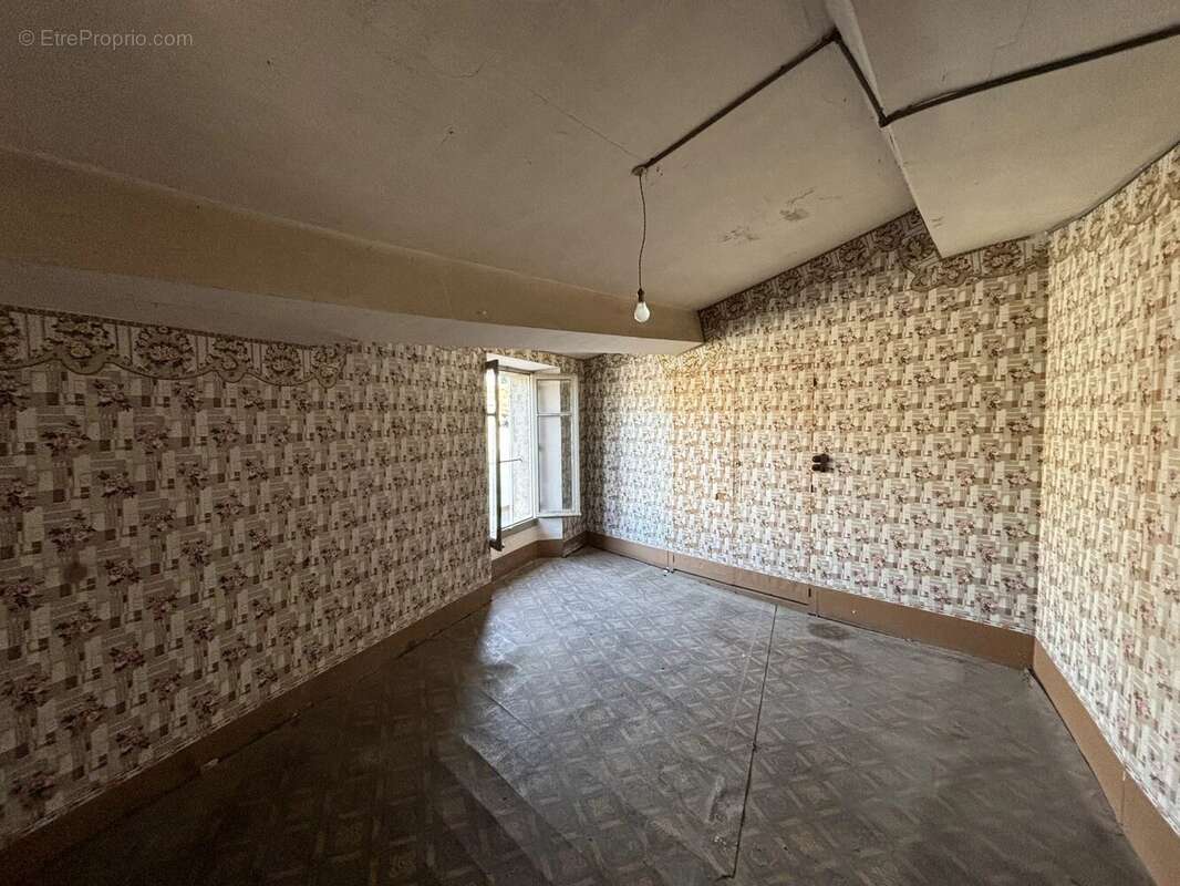 Maison à PEYRIAC-MINERVOIS