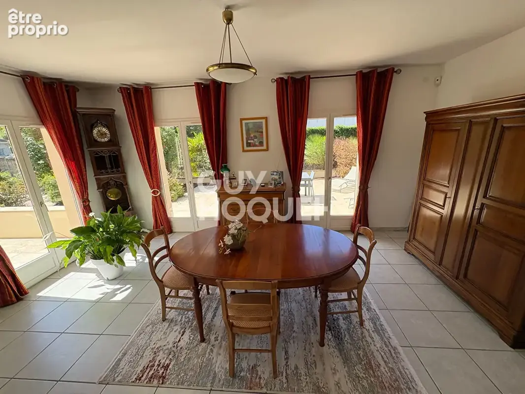 Propriété familiale 225 m² avec piscine et garage - photo 3