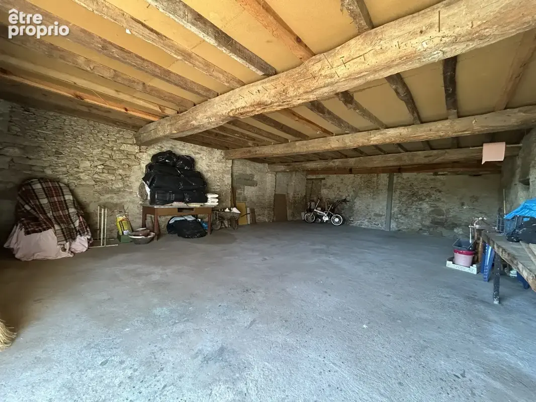 Maison à rénover + séchoir réhabilitable - photo 11