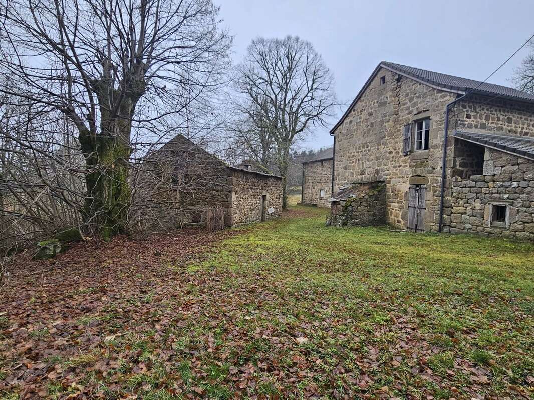 Maison à SAINT-AGREVE
