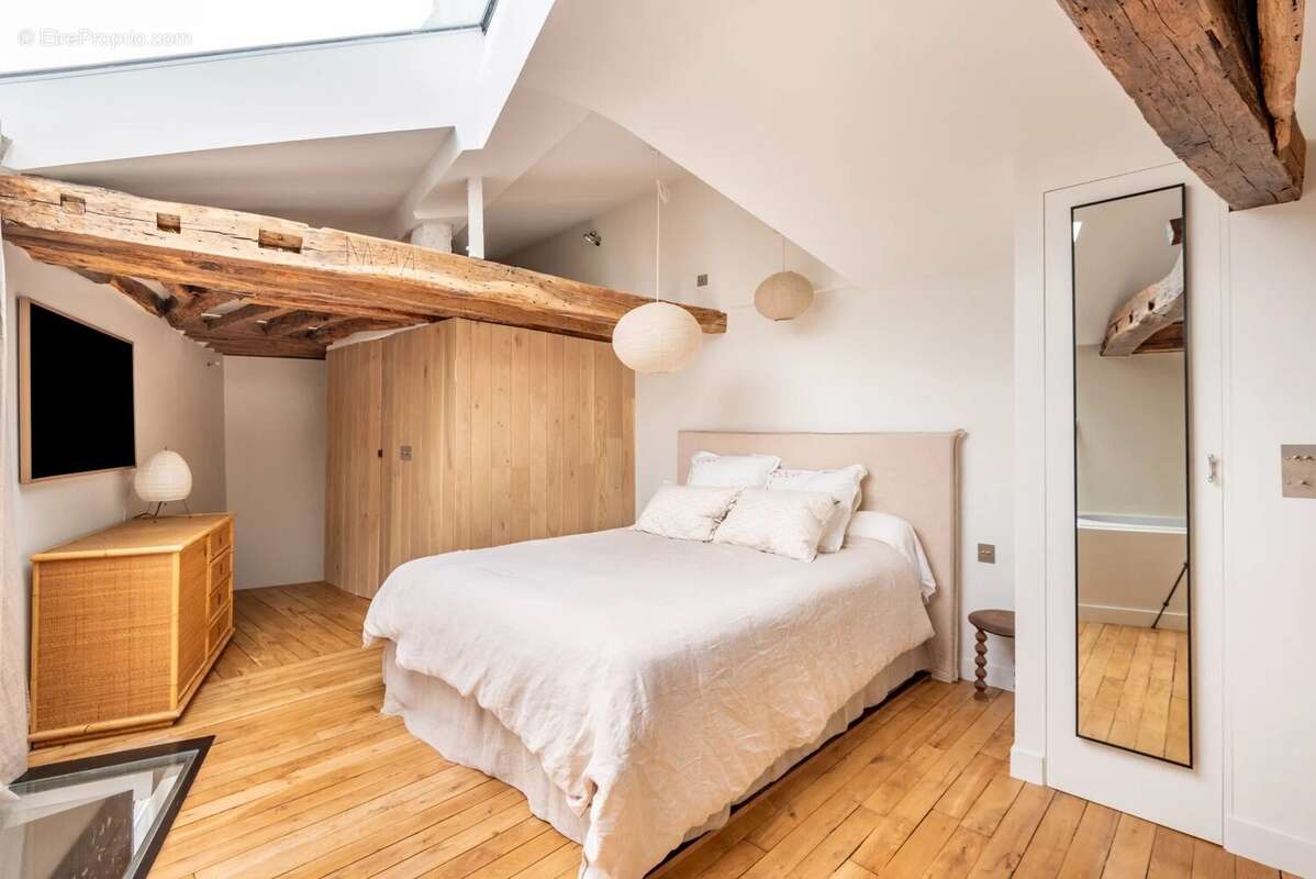Appartement à PARIS-9E