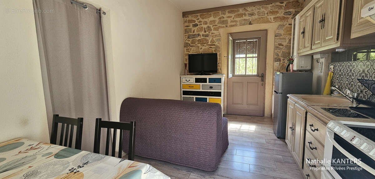 Maison à SOLLIES-PONT