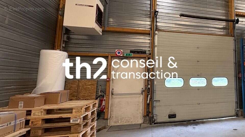 Commerce 930 m² à Saint-Lo  - photo 4