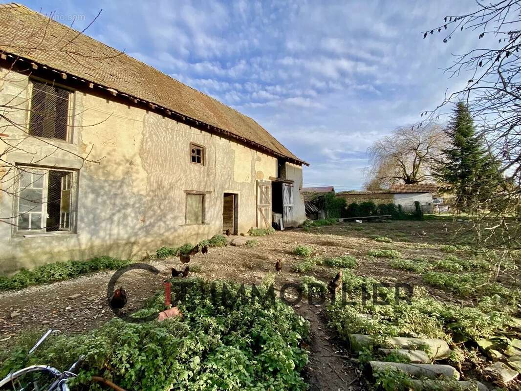 Maison à ROCHETOIRIN