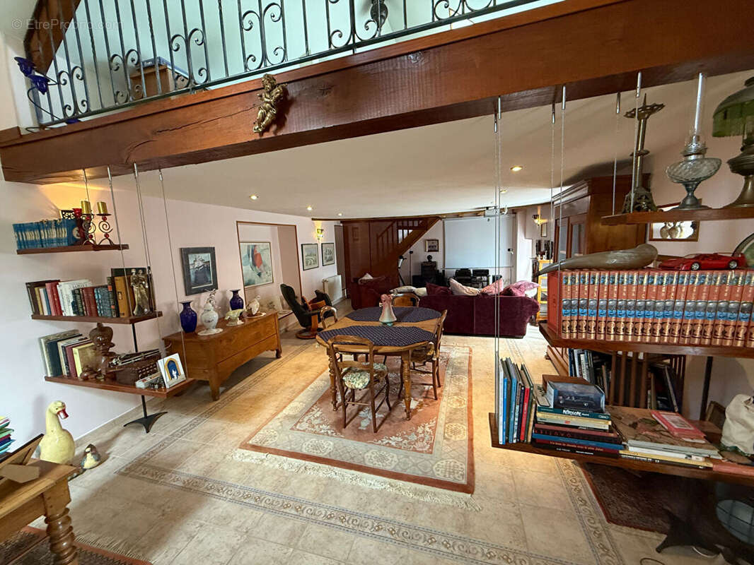 Maison à FRESNAY-SUR-SARTHE