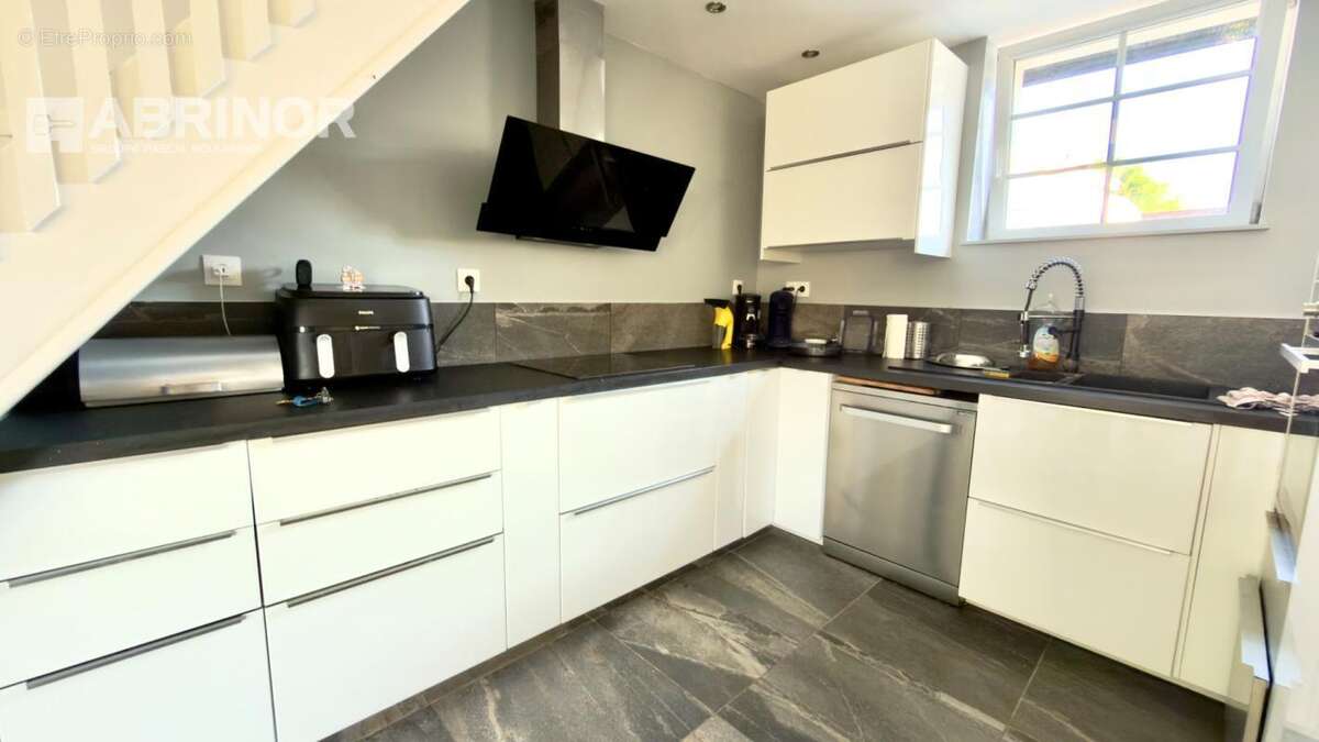 Maison style sncf - 4 chambres, jardin - batie sur 480 m²lomme delivrance - photo 3