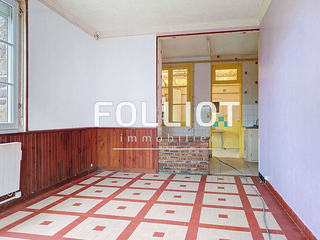 Maison à SAINT-JEAN-DES-BAISANTS