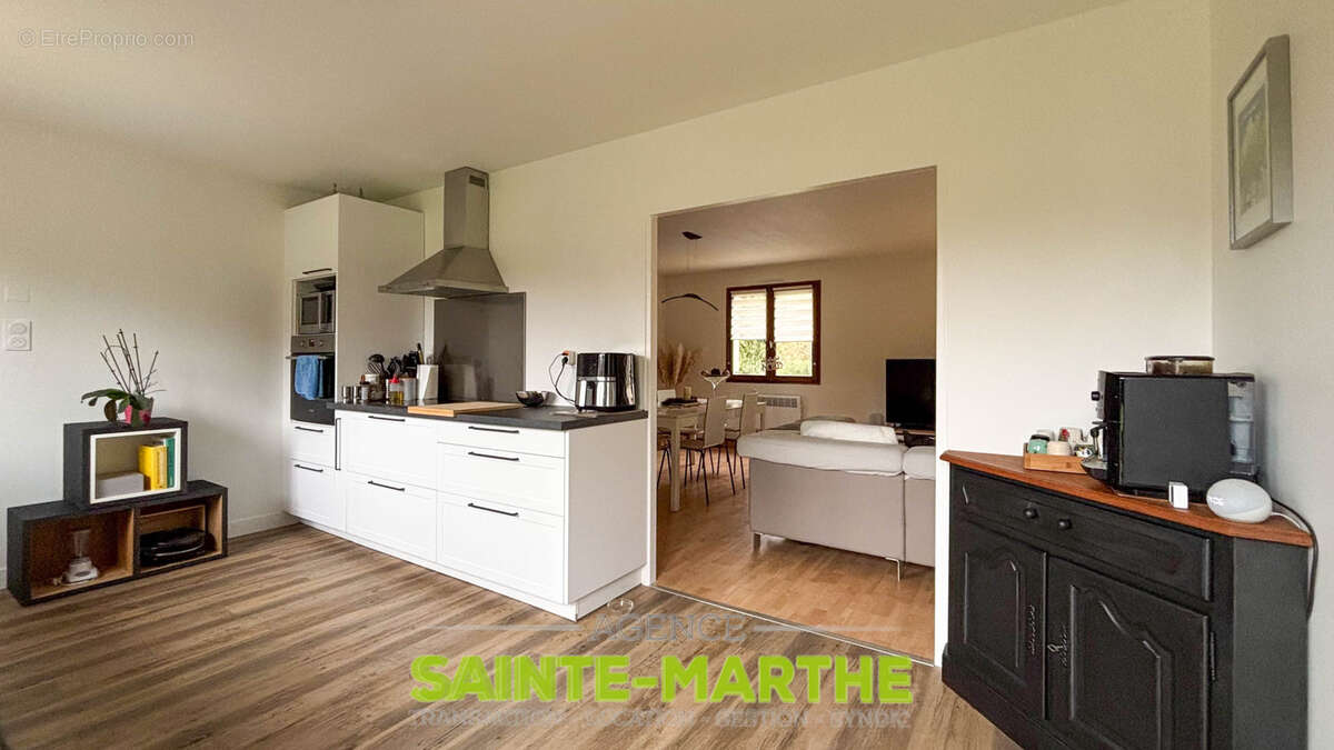 Niort Nord. Pavillon de plain pied, 3 chambres, jardin et garage. - photo 3
