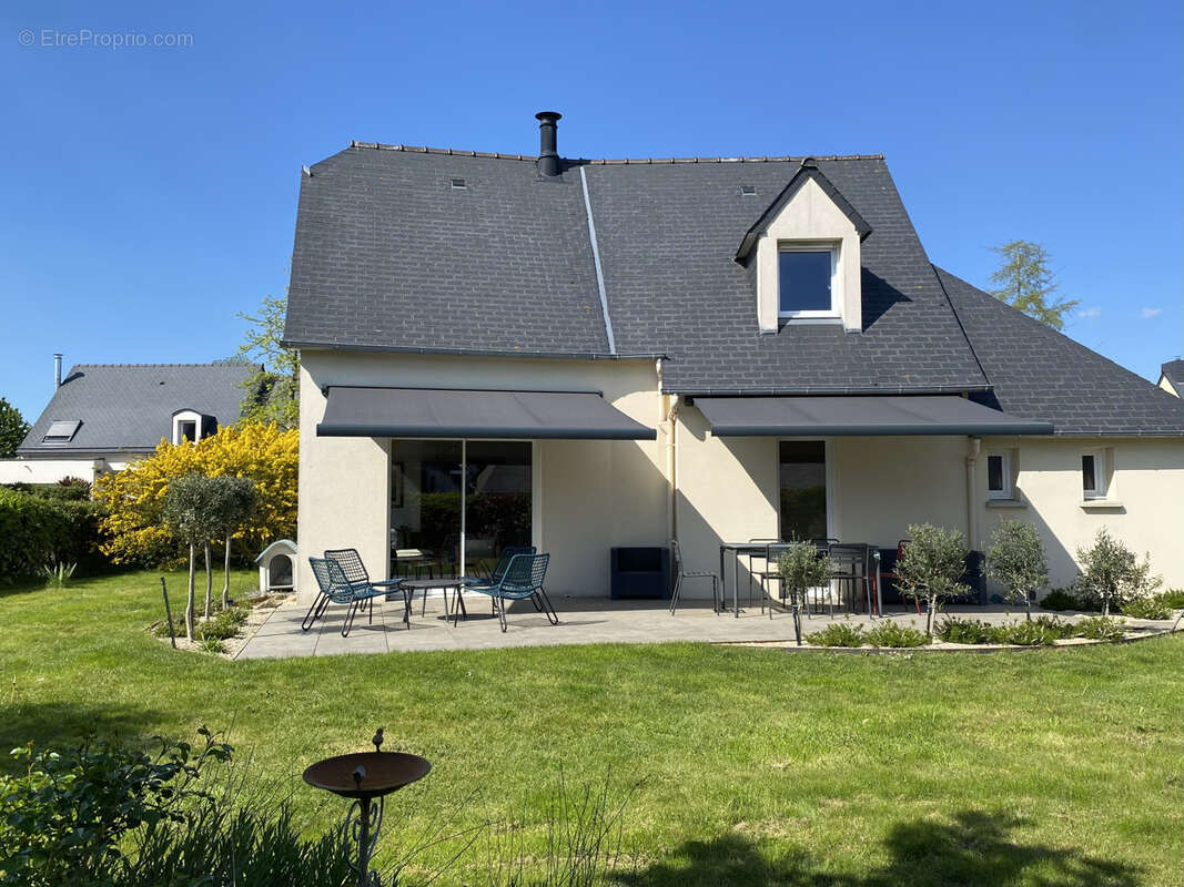 Maison à LA CHAPELLE-CHAUSSEE