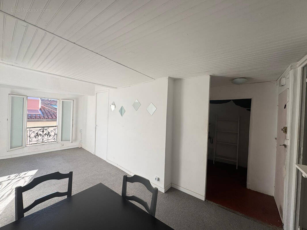 Appartement à MARSEILLE-2E