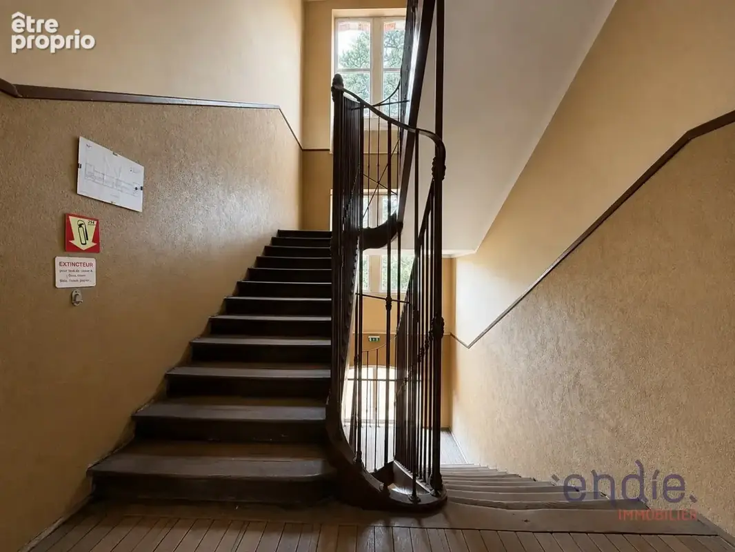 YZEURE  T3 de 77,40 m²  Projet de rénovation complète - photo 4