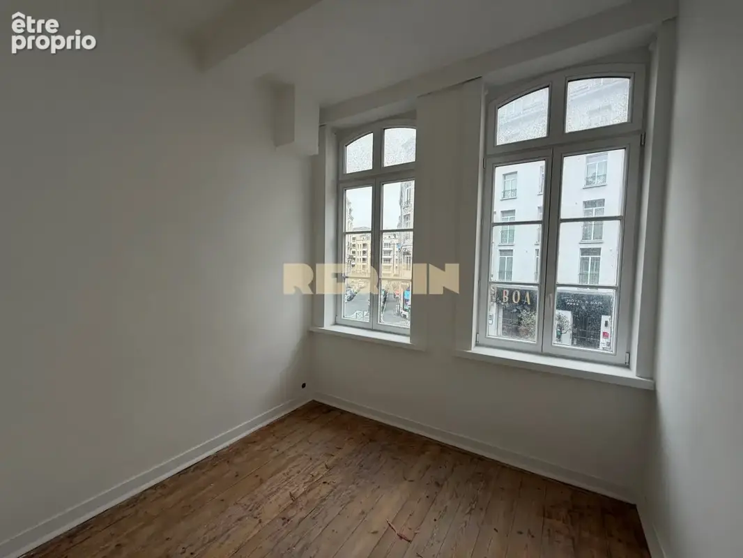 Appartement 3 pièces 66 m² à vendre à Lille (59000) - photo 2