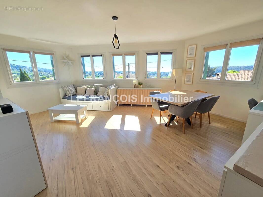 Appartement à PEYMEINADE
