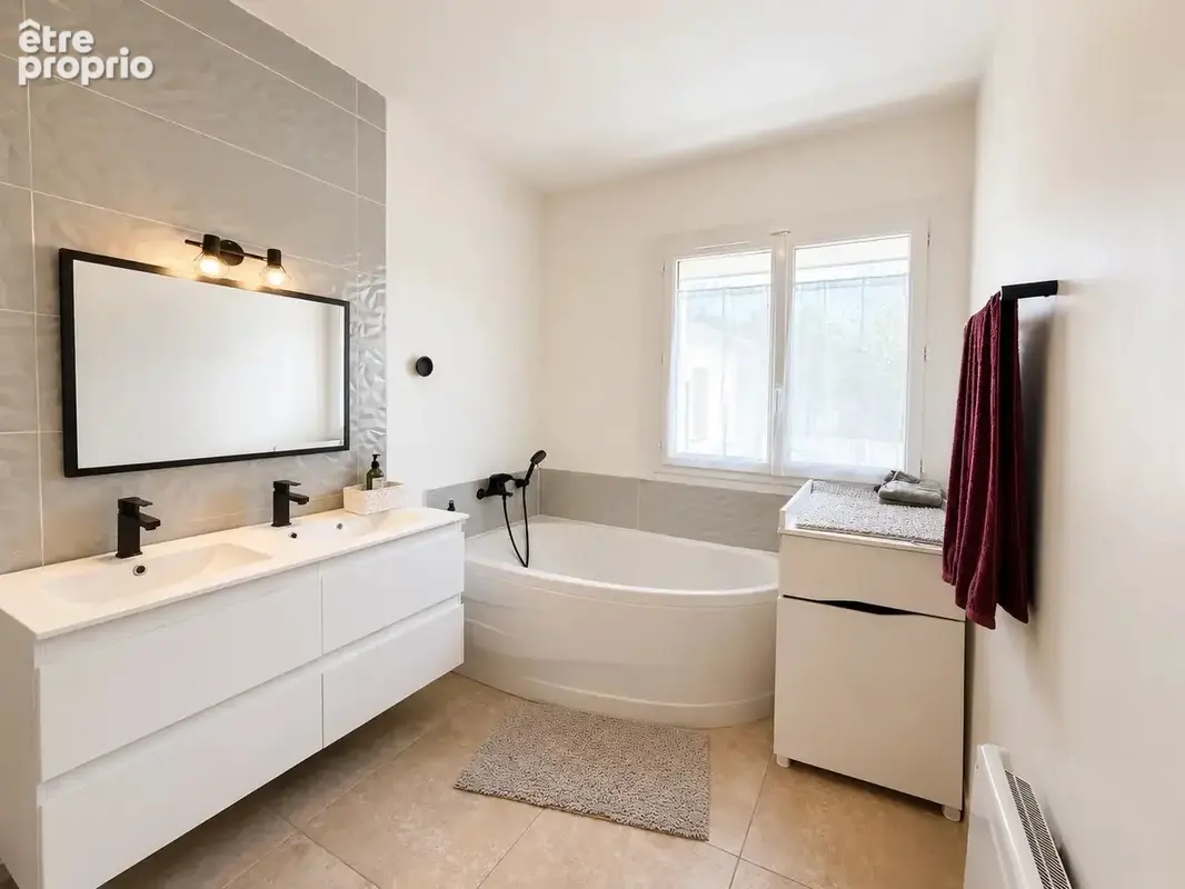 Maison de plain-pied de 115 m² avec garage et jardin - photo 11