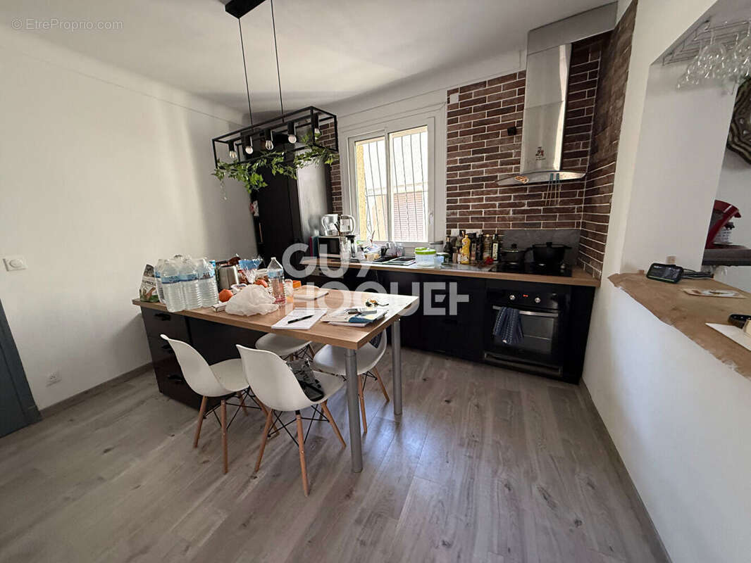 Maison de Village en 3 faces, F4  avec garage et terrasse. A vendre VILLELONGUE DE LA SALANQUE (66140) - photo 7