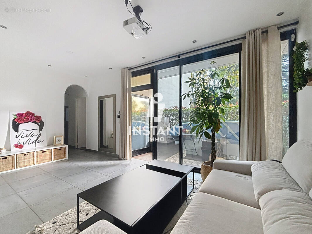 Appartement à NOGENT-SUR-MARNE